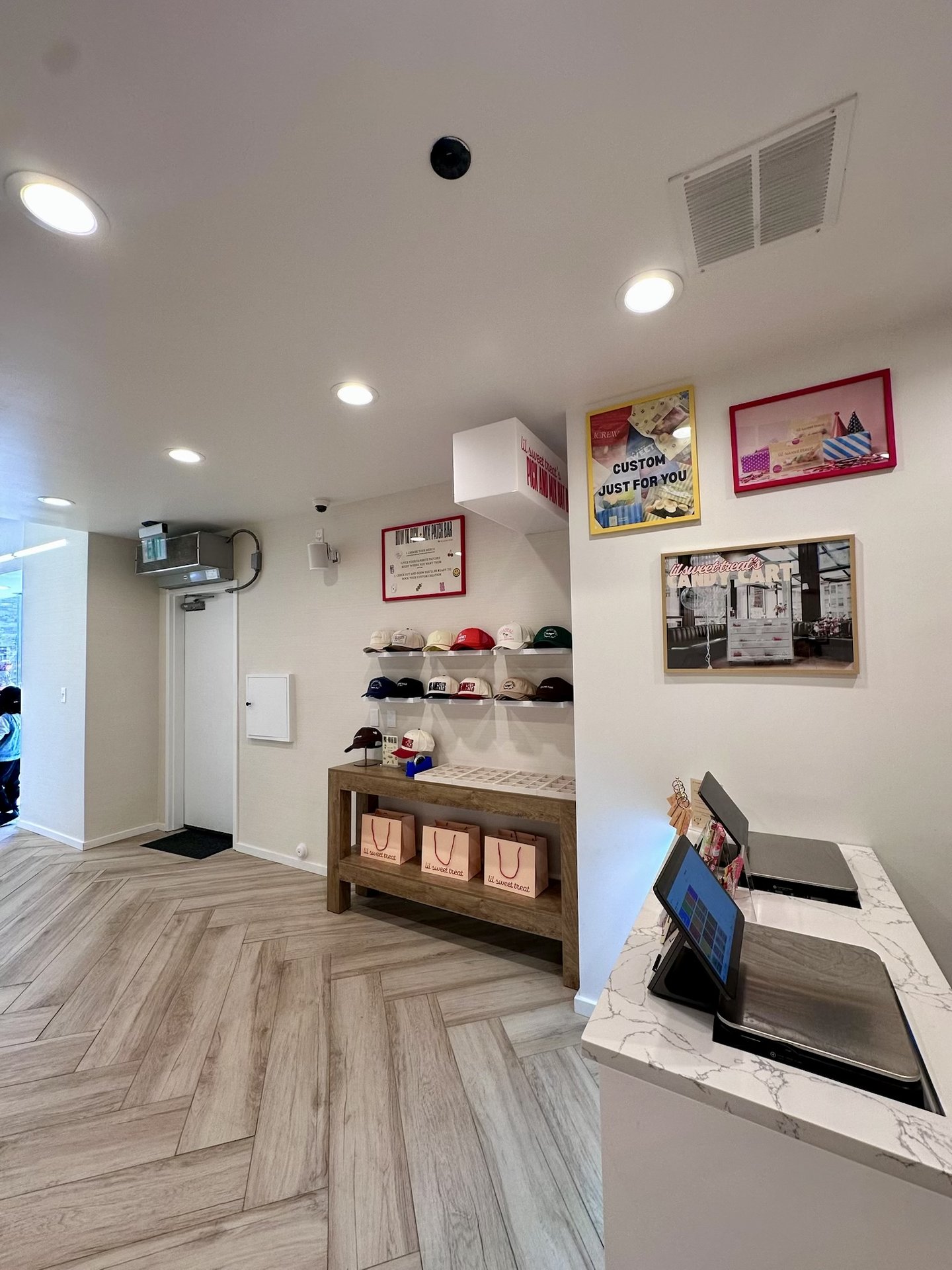 Lil Sweet Treat at The Grove retail buildout by ASEP Contractors